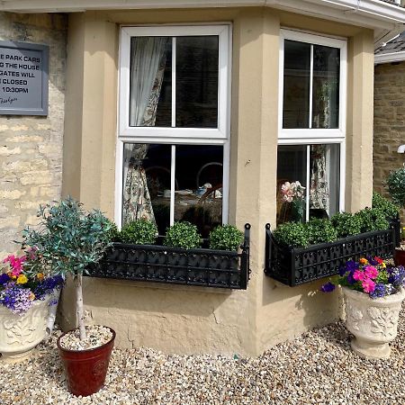 Apsley Villa Guest House. Cirencester Eksteriør billede