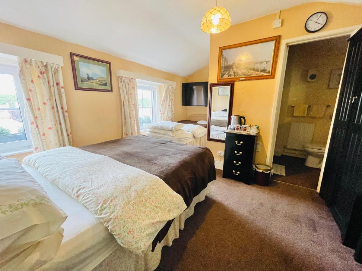 Apsley Villa Guest House. Cirencester Eksteriør billede